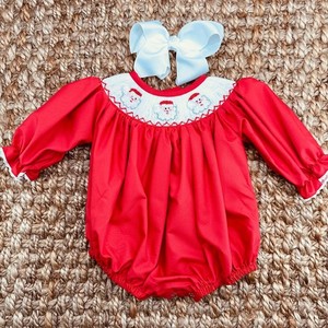 Combinaison de Noël rouge pour bébé, barboteuse smockée à manches longues, col Peter Pan, robe de fête pour nourrisson - Product Image 1