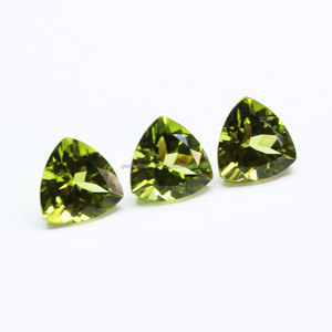 Mejor Venta de piedras preciosas de peridoto verde natural Fabricación Precio al por mayor Lote Cojín de piedra semipreciosa Peridoto en forma de mezcla ovalada - Product Image 5