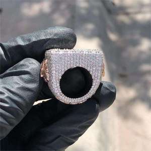 Anillo de Compromiso de Oro Sólido de 18K con Baño de Rodio de Lujo, Diseño de Letra con Incrustaciones de Cristal, Perla de Agua Dulce, Piedra Natural, Estilo Hip Hop, IGI - Product Image 2