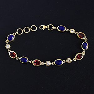 Nouveau bracelet chaîne classique en argent sterling massif 925 plaqué or 18 carats avec garnet rouge, lapis-lazuli et quartz cristallin serti clos - Product Image 4