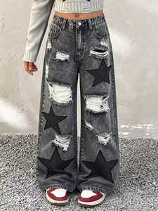 Jean baggy gris délavé à taille haute, coupe oversize, jambe large, avec appliqué étoile noire, multi-déchirures et effet usé - Product Image 3