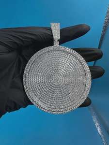 Colgante Circular Estilo Hip Hop con Medallón, Plata 925, Colgante con Incrustaciones de Diamantes, Colgante Hip Hop de Lujo, Estilo Rapper, Colgante Personalizado - Product Image 6