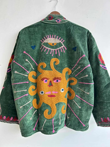 Veste en velours Suzani pour femme, broderie œil porte-bonheur, style bohème, veste bomber, soleil lune, motif floral vintage, manteau court d'hiver - Product Image 2