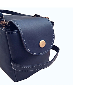 Leather <b>Toiletry</b> Bag Rectangle Portable Minimalist Design Brass Zipper Bathroom Use <b>Storage</b> Bag for <b>Toiletries</b> - Product Image 5
