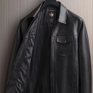 Veste de moto en cuir véritable pour homme, noire, en cuir souple, style motard, col montant, poches, coupe longue, imperméable - Product Image 1