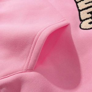 Hoodie brodé en chenille, fabrication directe USA, haute qualité, logo personnalisé, design streetwear urbain premium - Product Image 3