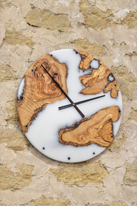 Horloge murale en bois avec résine époxy jaune, personnalisation, style simple, horloge murale décorative pour la maison, best-seller - Product Image 6