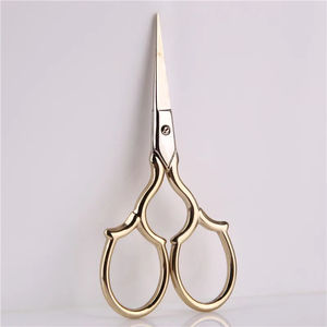 Ciseaux rétro en acier inoxydable à manche carré pour travaux manuels, broderie, couture et découpe de tissus - Product Image 1