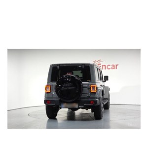 Jeep Wrangler 2.0 Overland 2023, SUV de 4 Puertas con Techo Eléctrico, Caja de Cambios Automática, Volante a la Izquierda, Asientos de Tela, Cámara Trasera, 27,141 km - Product Image 3
