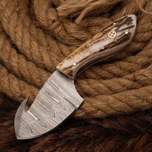 Cuchillo de caza y camping hecho a mano DIY OEM de acero de Damasco con hoja fija de filo recto y espiga recta, mango de cuerno de ciervo y cuero personalizado - Product Image 1