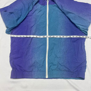 Wholesale Excellent Quality Breathable Lightweight Vintage Style <b>Men</b> Lightweight <b>Track</b> <b>Jacket</b> With Shorts Tracksuit Set - Product Image 6
