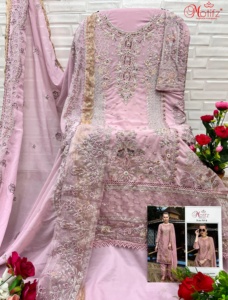 Khatli 작업, 복잡한 자수, 패치 디테일링 및 듀파타 페스티벌과 함께 세련되고 우아한 조젯 Shalwar Kameez!