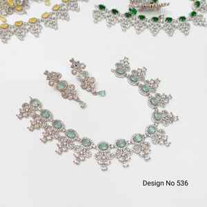 ชุดสร้อยคอเพชร CZ ชุบเงินหรูหรา ประดับด้วยพลอยรูปหยดน้ำสีเขียวมิ้นท์ ชุดเครื่องประดับเจ้าสาวสำหรับงานแต่งงาน - Product Image 1