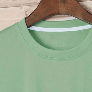 Camiseta al por mayor con logo personalizado impreso, 100% algodón, cuello redondo, corte holgado, servicio OEM personalizado, camiseta de color sólido para hombre - Product Image 4