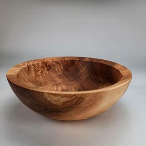 Bol à salade en bois massif tendance, grand plat de service profond pour la décoration moderne de la maison et les fournitures de restaurant - Product Image 5