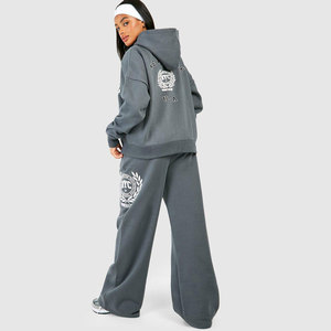 Conjuntos Deportivos de Dos Piezas para Mujer, Personalizados OEM, de Algodón Estampado, con Pantalones Acampanados de Felpa Francesa, para Invierno - Product Image 4
