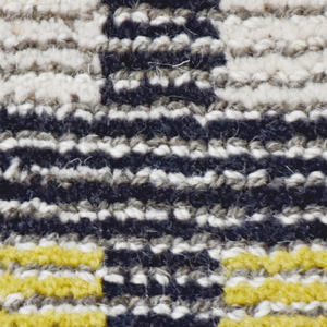 Tapis à carreaux gris moutarde et ivoire en laine, antidérapant, écologique, moderne, pour salon, chambre et intérieurs d'hôtel - Product Image 4