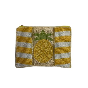 Beau petit sac portefeuille ananas à broderie perlée jaune et vert fait à la main avec de beaux détails par Hiba Enterprises - Product Image 1