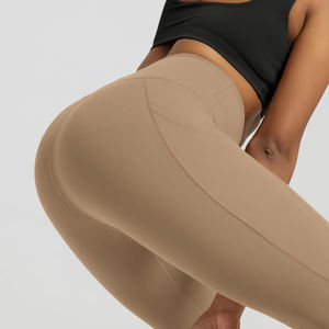 Leggings de yoga elásticos sin costuras para mujer, de primera calidad, nuevo diseño, hechos a medida. - Product Image 3