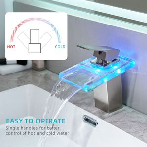 Rubinetto Monocomando per Lavabo Bagno con Luce LED, Cascata a 3 Colori Variabili, Bocca in Vetro, Miscelatore Acqua Calda e Fredda, per Doccia e Vasca - Product Image 5