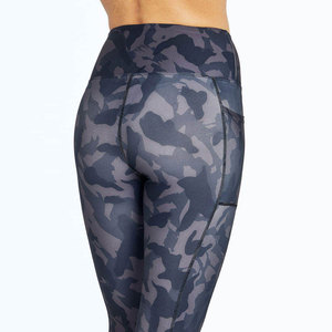 Leggings de yoga pour femmes avec logo personnalisé, taille mi-haute, extensibles, avec service de fabrication de marque privée et de personnalisation. - Product Image 5