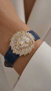 Bracelet tête de lion en diamant de laboratoire, bracelet lion en or 14 carats, bracelet animalier de luxe, bijou diamanté tendance, cadeau pour les amoureux des lions - Product Image 3