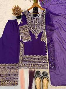 Nouvel ensemble tendance trois pièces prêt-à-porter en soie froissée lourde, Kurta et pantalon de mariage réversibles avec Duptta à bordure en dentelle fantaisie - Product Image 3