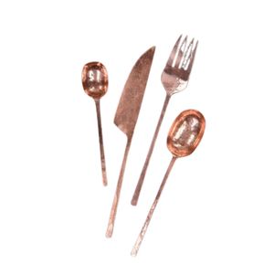 Ensemble de couverts de luxe en or rose martelé, finition cuivre artisanale, couteau, fourchette et cuillère pour mariage, hôtel et restaurant - Product Image 1