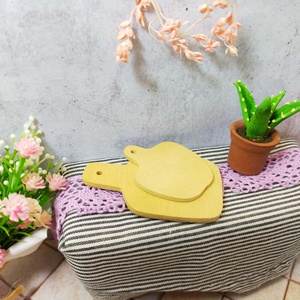 Planches à découper en bois 1:12 miniatures jouets de meubles avec des formes de pomme et de rectangle - Product Image 3