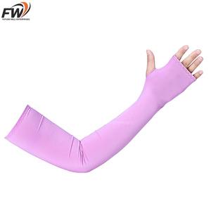 ปลอกแขนกันแดดสำหรับเล่นกีฬา วอลเลย์บอล ฟุตบอล ปั่นจักรยาน สำหรับผู้ชายและผู้หญิง - Product Image 3