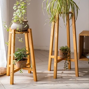 Soporte de Madera de Pino de Varios Niveles para Plantas - Estante para Plantas de Interior Hecho a Mano al por Mayor - Product Image 1