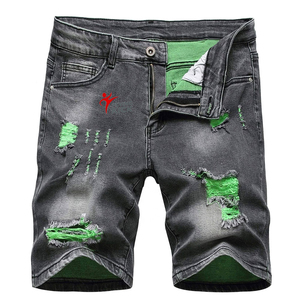 Shorts de Mezclilla Desgarrados para Hombre, Cintura Media, Estilo Casual con Parches Verdes, Transpirables, de Algodón Tejido - Product Image 3