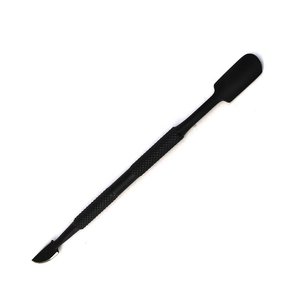 Pousse-cuticules professionnel en acier inoxydable léger et durable avec poignée texturée antidérapante pour manucure double usage haute performance - Product Image 6