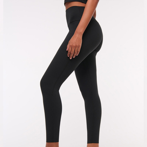 Ensemble de leggings de yoga pour femme, taille mi-haute, effet push-up, respirant, écologique, style streetwear, longueur cheville, avec logo personnalisé, pour la course à pied - Product Image 3