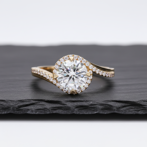 Anillo de Oro Blanco de 18K con Rodio, Romántico, con Diamante Cultivado en Laboratorio de 1.0-2.0 Quilates, Corte Halo, Certificado IGI, Diseño Floral, para Mujer, Aniversario de Bodas - Product Image 2