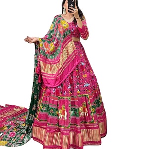 Lehenga choli ผ้าไหมบริสุทธิ์พิมพ์ดิจิตอลโดย Fab Zone - Product Image 1
