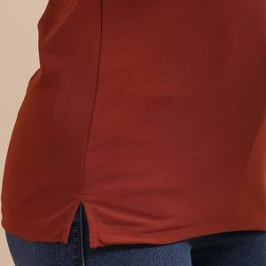 เสื้อโปโลแขนสั้นสีแดงสนิมสำหรับผู้หญิง สีพื้น ดีไซน์กระดุมแบบลำลอง ทรงปกติ - Product Image 6