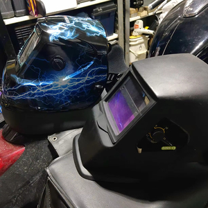 Casco de Soldadura Oscurecible, Bloqueo de Luz Azul, Capucha de Soldadura con Energía Solar de Color Verdadero 1/1/1/1 con 2 Sensores de Arco - Product Image 1