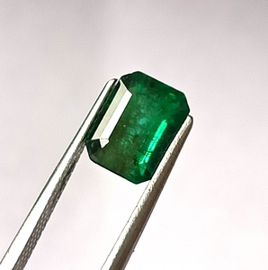 2.15 Carat Natural Zambian Emerald Cut Green Gemstone 6.7x8.7x5.4mm Loose <b>Stone</b> with Color Play/<b>Fire</b> - Product Image 2
