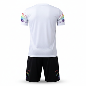 Ensemble d'uniformes de football personnalisés, maillot blanc et noir respirant, short noir, kit de football par sublimation pour hommes, vêtements de sport pour l'entraînement en équipe - Product Image 4