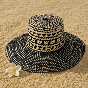Sombrero de Sol Lontar - Estilo Étnico con Bordado a Mano, Unisex, 100% Hojas de Palma Lontar Naturales para Playa, Pesca y Viajes - Product Image 1