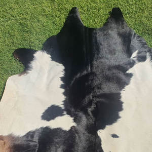 Alfombra decorativa de piel de vaca auténtica para sala de estar, dormitorio, decoración interior estilo western. - Product Image 1