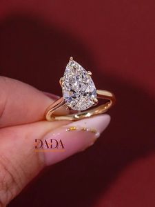 Anillo de Compromiso Solitario Clásico con Corte de Pera en Oro Amarillo, Anillo de Promesa Minimalista Hecho a Mano, Joyería Fina para Bodas y Aniversarios - Product Image 6