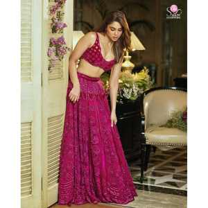 Lehenga Choli de Fiesta India y Pakistaní con Lentejuelas de Hilo y Trabajo de Dori - Product Image 2