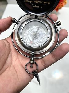 Réplique de compas en laiton antique, aéthéliomètre au design unique, His Dark Materials, Mesure de la vérité, Symbole de la lumière du Nord, Lecteur - Product Image 3