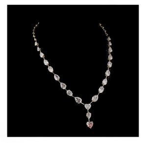 Collier pendentif en or jaune avec diamant taille poire cultivé en laboratoire, motif cœur, tendance, pour femme, idéal pour fiançailles, fêtes et mariages - Product Image 1