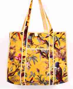 Sac fourre-tout en coton matelassé à imprimé jungle jaune fait main avec fermeture à bouton, nouveau style bohème, sac à bandoulière pour voyages et shopping - Product Image 4