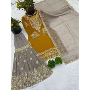 Conjuntos de Traje para Mujer con Bordado Intenso y Trabajo de Lentejuelas, Top-Bottom y Dupatta - Product Image 3