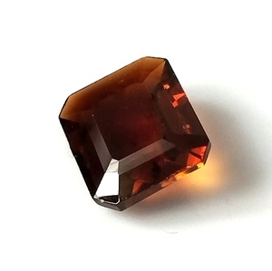 Maravillosa Turmalina Naranja Natural de 2.75 Quilates, Corte Esmeralda, Facetada, Piedra Preciosa Suelta de 8.4X10.4 mm para Joyería - Product Image 4