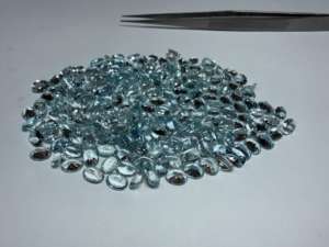 Piedra Preciosa de Aguamarina Natural AAA+++ Corte Esmeralda Ovalado 7x5MM Facetada |   Piedra de Aguamarina Azul Suelta para Joyería y Venta al por Mayor - Product Image 3